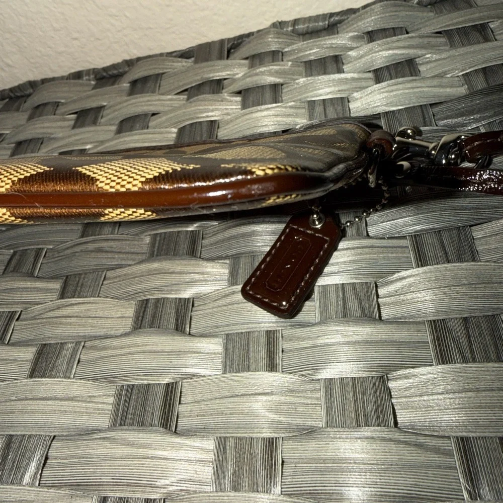 Coach Signature C Jacquard Wristlet Clutch Brown Tan Leather Trim - Picture 5 of 14